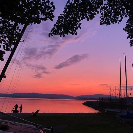 Apartmán Plachetnice Frymburk Esterno foto